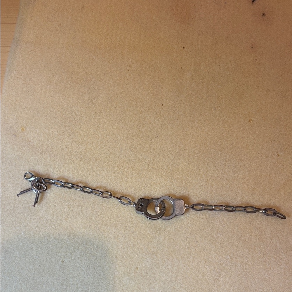 Elegant Silver Chain Bracelet